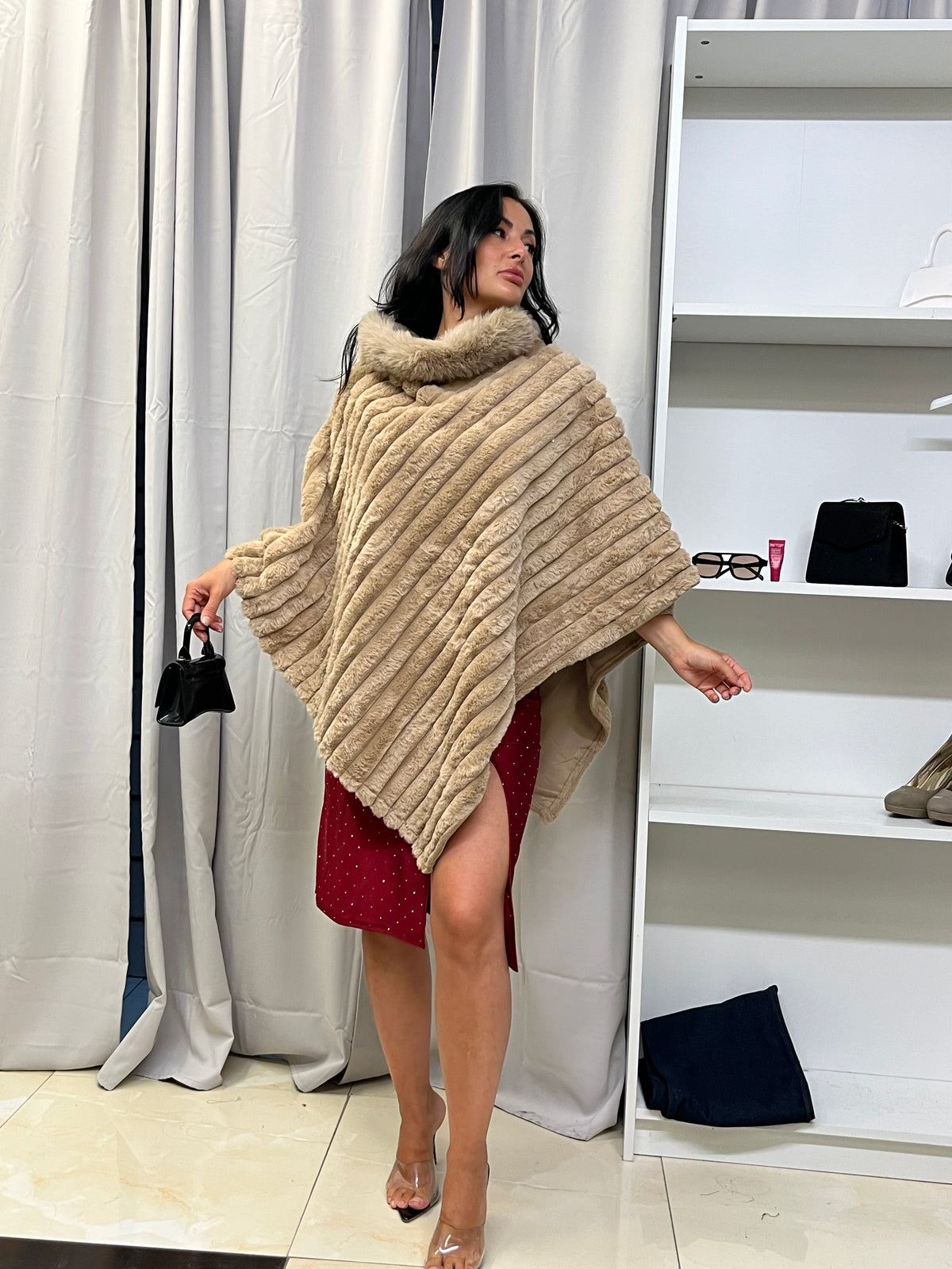 PELS PONCHO