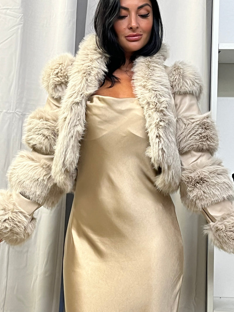 Karis fauxfur jakke