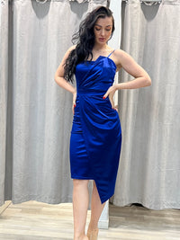 Satin kjole