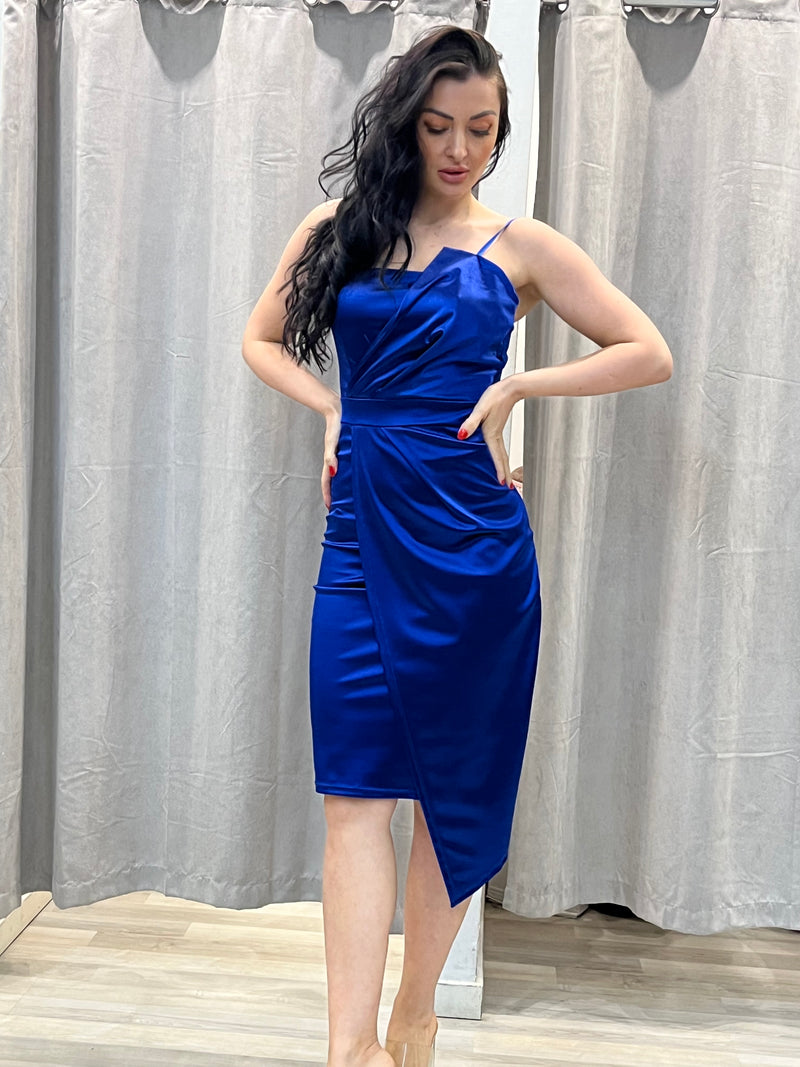 Satin kjole