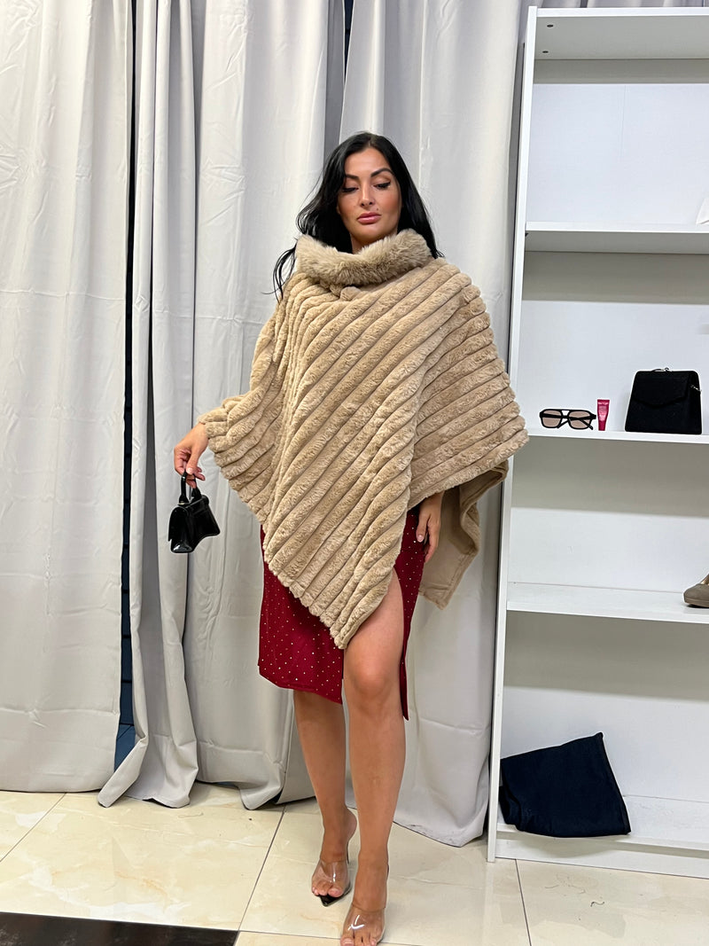PELS PONCHO