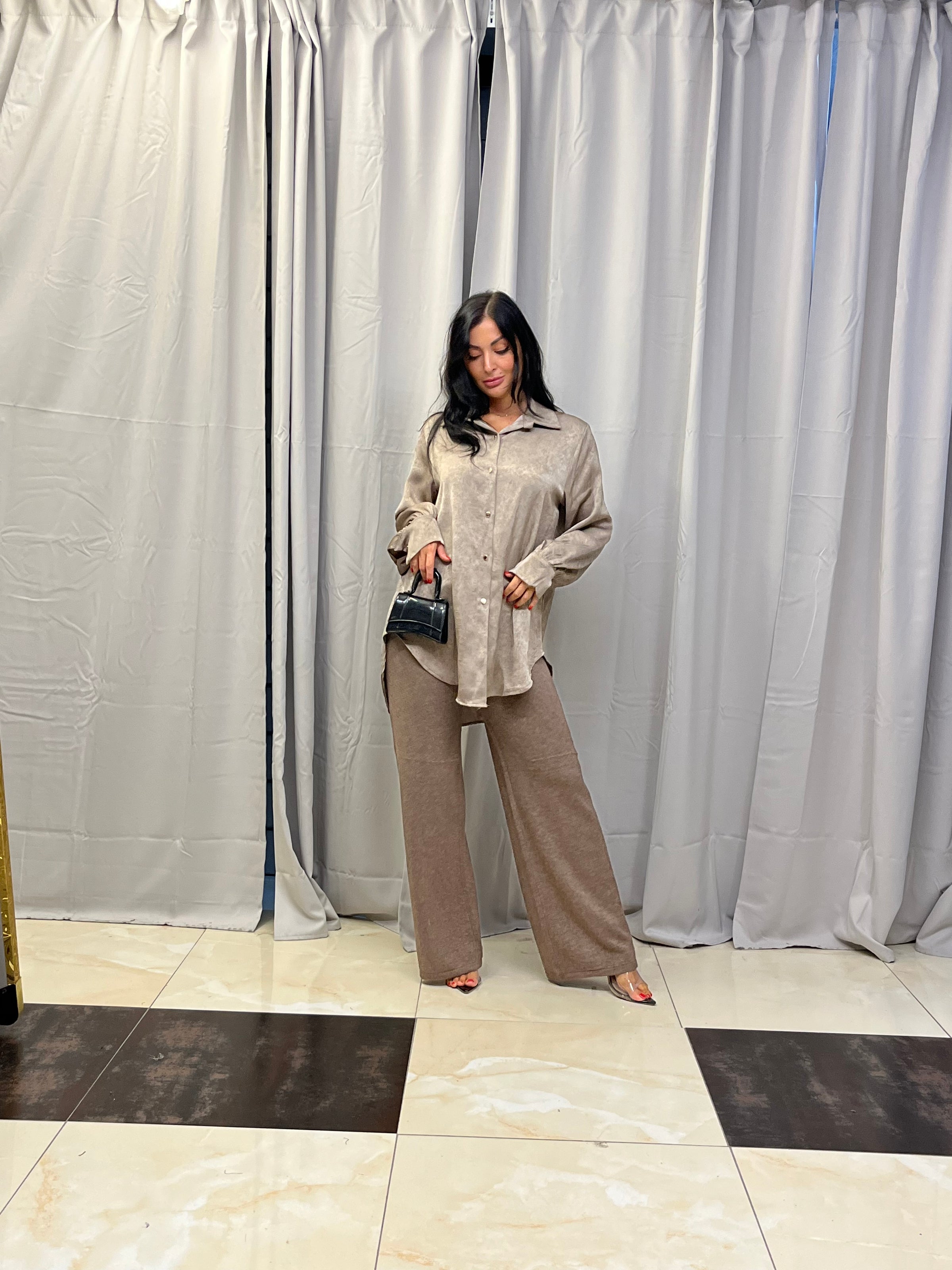 Sara satin bluse