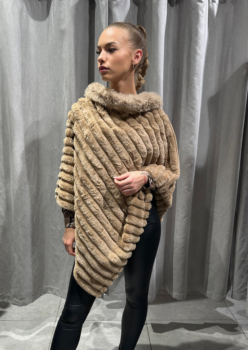 PELS PONCHO